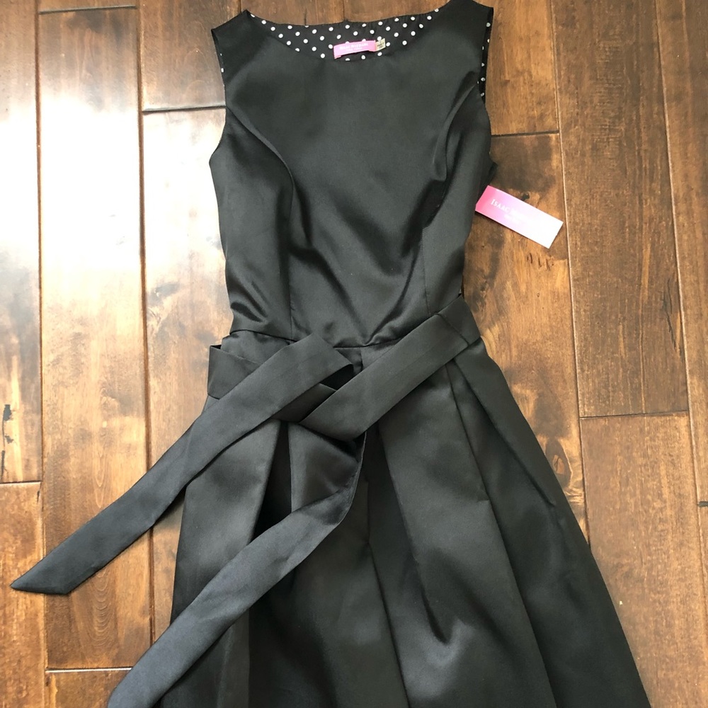 Black Isaac Mizrahi cocktail dress NWT
